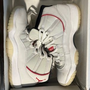 Air Jordan 11 Retro GS Platinum Tint
